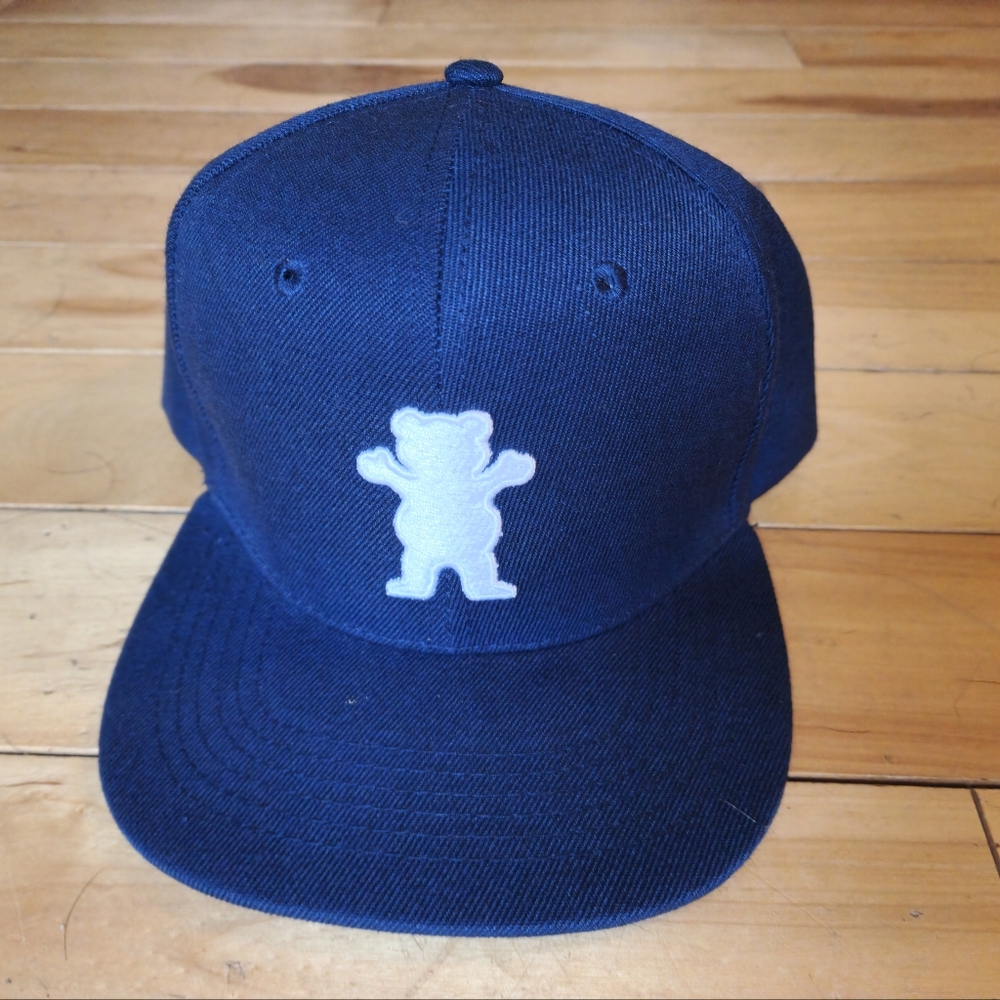 Blue grizzly cap